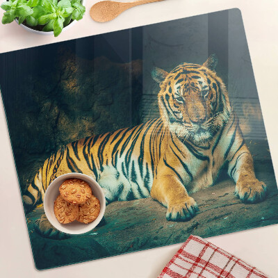 Velika daska za rezanje Tigar leži na stijenama