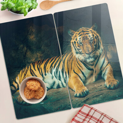 Velika daska za rezanje Tigar leži na stijenama