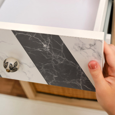 Lipni plėvelė baldams Kontrastinga elegancija