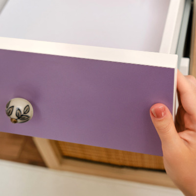 Dekoratyvinė plėvelė baldams Violetinė