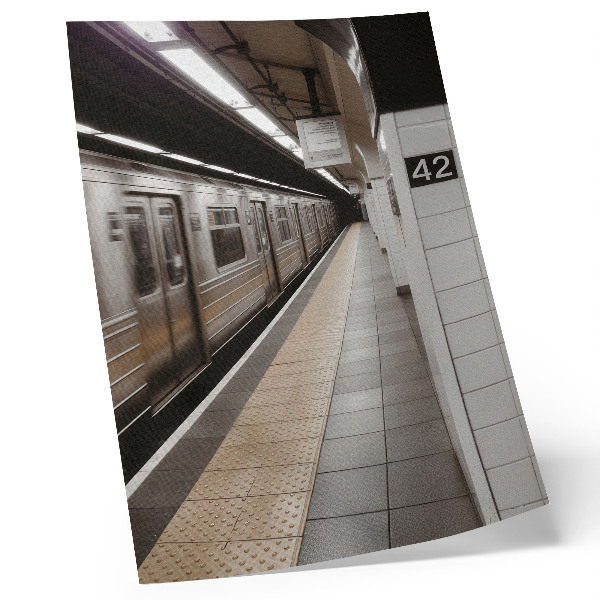 Plakat Moderna metro platforma, dinamičan arhitektonski prostor