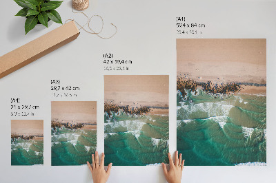 Zidni plakat Pogled odozgo na pijesak s plaže i valovima