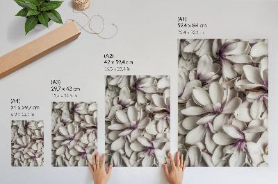 Zidni plakat Bijele latice u ljubičastom cvjetnom uzorku s prirodnim efektom
