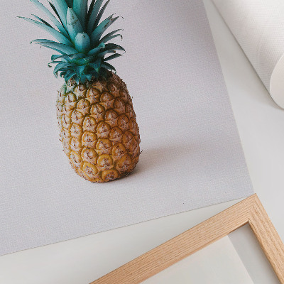 Zidni plakat Ananas s tirkiznim listovima na bijeloj pozadini