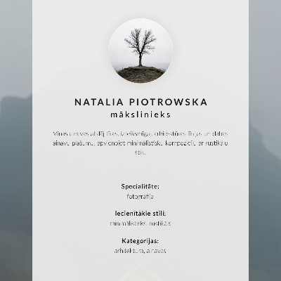 Zidni plakat Žuta kuća magla planine mirna atmosfera