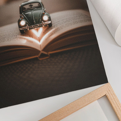 Dekorativni plakat Minijaturni automobil na knjizi s čarobnim svjetlima