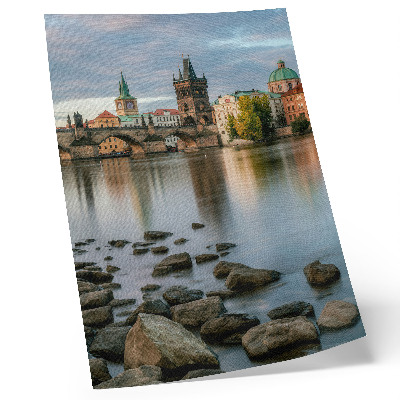 Zidni plakat Slikovita panorama grada s mostom preko rijeke