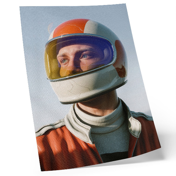 Plakat Figura u svemirskoj kacigi, futuristička atmosfera