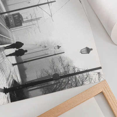 Plakat na platnu Tramvaj magla ulična rasvjeta urbana atmosfera