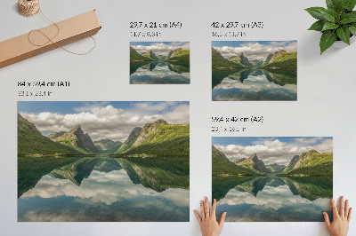 Plakat Slikovite planine iznad jezera, jasan odraz