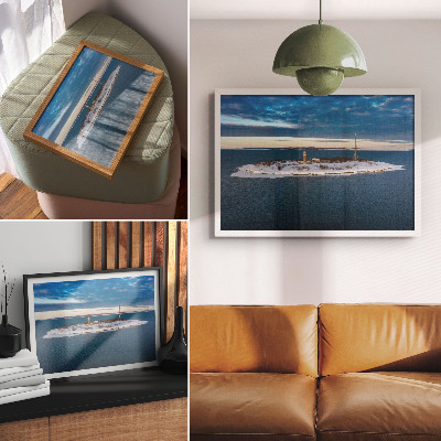 Plakat na platnu Zimski otok sa svjetionikom i plavim morem