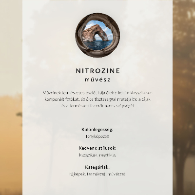 Plakat na platnu Maglovita panorama šume pune zelenog i sive boje