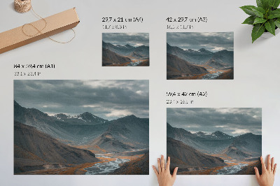 Stilski zidni plakat Ćudljive planine, narančasti potoci, dramatični oblaci