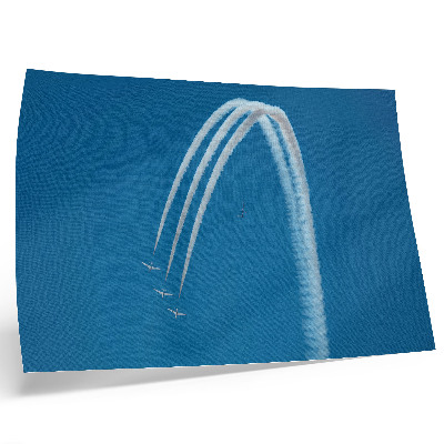 Plakat na platnu Formiranje aviona u odnosu na dinamiku neba