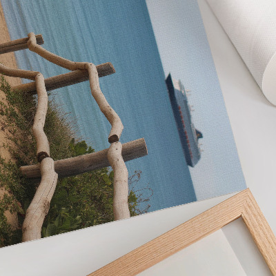 Stilski zidni plakat Plaža brod more drvene ograde pijesak
