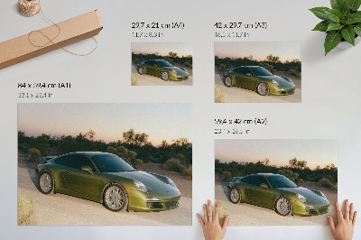 Stilski zidni plakat Sportski automobil zeleni pustinjski zalazak sunca