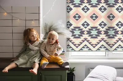 Unutarnja prozorska rolo zavjesa Trokutasti uzorak