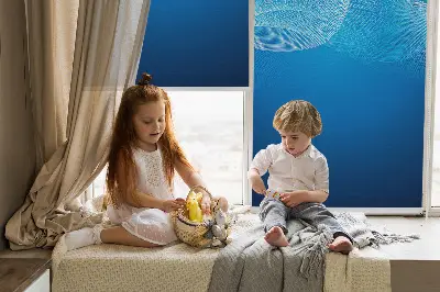 Unutarnja zatamnjujuća rolo zavjesa za prozor Plava animacija