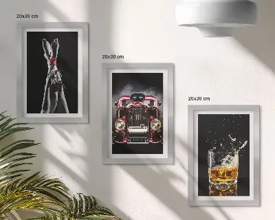 Set 3 slike u okviru ženske noge s ružom, starim automobilom i čašom viskija