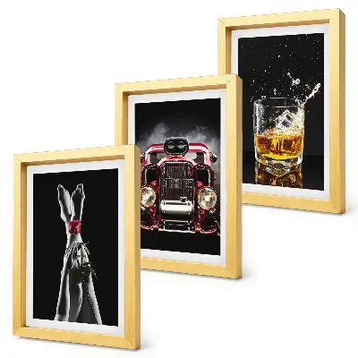 Set 3 slike u okviru ženske noge s ružom, starim automobilom i čašom viskija