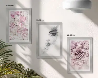 Set od 3 slike u okviru nježni božuri i crno-bijeli portret žene