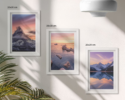 Set 3 slike u okviru Krajolici planina, jezera i zalazaka sunca