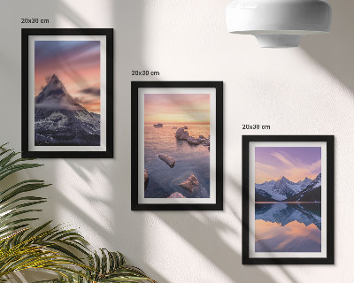 Set 3 slike u okviru Krajolici planina, jezera i zalazaka sunca
