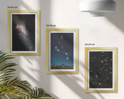 Komplet slika u okviru kozmički krajolici s motivima galaksija i zviježđa znaka Ovna