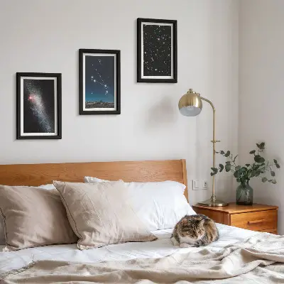 Komplet slika u okviru kozmički krajolici s motivima galaksija i zviježđa znaka Ovna