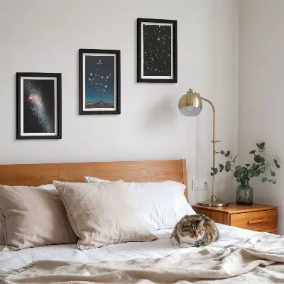 Set 3 slike u okviru motiva horoskopskog znaka Blizanci s prikazom galaksije, svemira i zvijezda