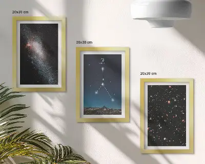 Komplet slika u okviru s motivom svemira s galaksijom i zvijezdama zviježđa Rak