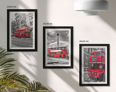 Komplet slika u okviru Crveni autobusi u londonskom urbanom krajoliku