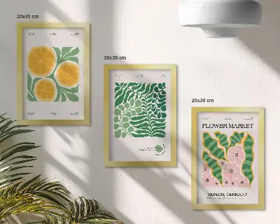 Zidna galerija slika s motivima voća i biljaka u pastelnim bojama