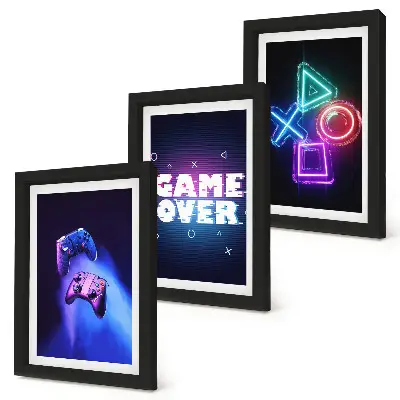 Set od 3 slike u okviru gamepadovi s motivom Game Over