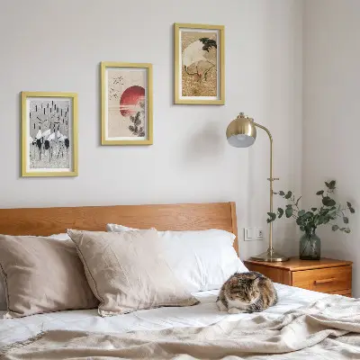 Komplet slika u okviru ilustracije japanskog ždrala s motivima japandi krajolika