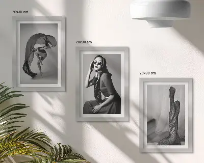 Set 3 slike u okviru elegantni crno-bijeli portreti žena u elegantnim pozama
