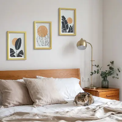 Komplet slika u okviru biljni uzorci s velikim suncima u minimalističkom stilu