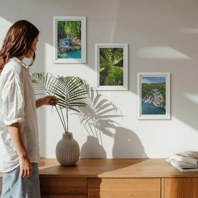 Zidna galerija slika Slapovi u zelenoj šumi s kristalno čistom vodom
