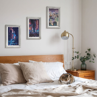 Set 3 slike u okviru Noćni pogledi na gradove s neonskim svjetlima
