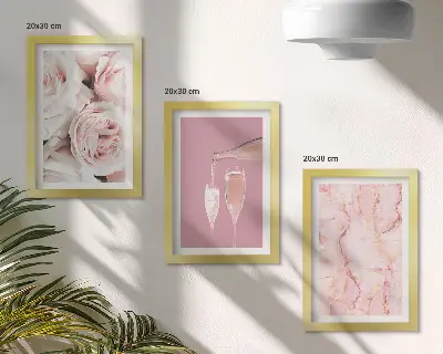 Set od 3 slike u okviru motivi ruža boje šampanjca na pastelnoj mramornoj pozadini