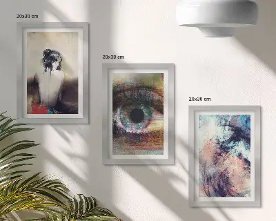 Set od 3 slike u okviru portret žene s prikazom oka i apstraktnih boja koje izražavaju emocije
