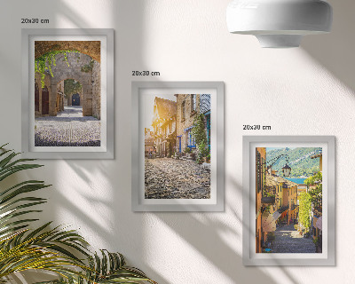 Set 3 slike u okviru Šarmantne ulice s kamenim zgradama i vratima