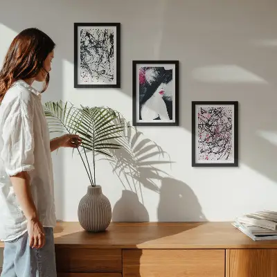 Zidna galerija slika apstraktni uzorci boja žene u šeširu
