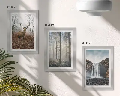 Zidna galerija slika s motivom šumskog krajolika s jelenom u prirodi