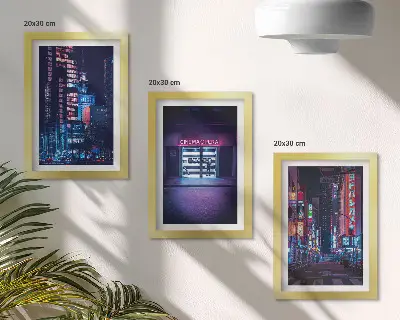 Zidna galerija slika noćni grad s neonskim svjetlima i ulazom u kino