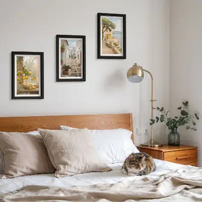 Zidna galerija slika pogled na stablo citrusa s prozora i arhitekturu uz more