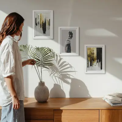 Zidna galerija slika apstraktni motiv slikanja s dvije ruke