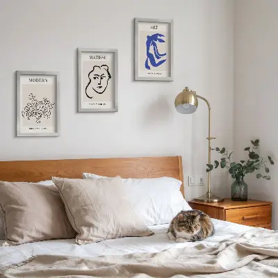 Set 3 apstraktna plakata u minimalističkom stilu Henrija Matissea u okviru