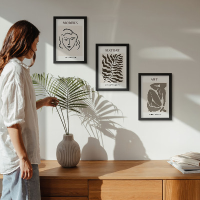 Zidna galerija slika Elegantna grafika s linijama i figurama u neutralnim bojama