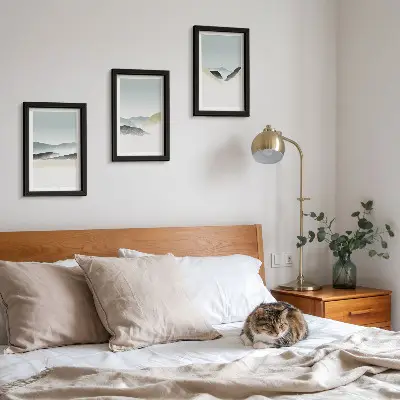 Set od 3 slike u okviru minimalistički motivi planina u nježnim pastelnim tonovima